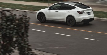 Tesla znów w opałach. Klienci oskarżają ją o oszustwo