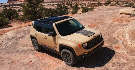 Jeep Renegade Deserthawk i Altitude