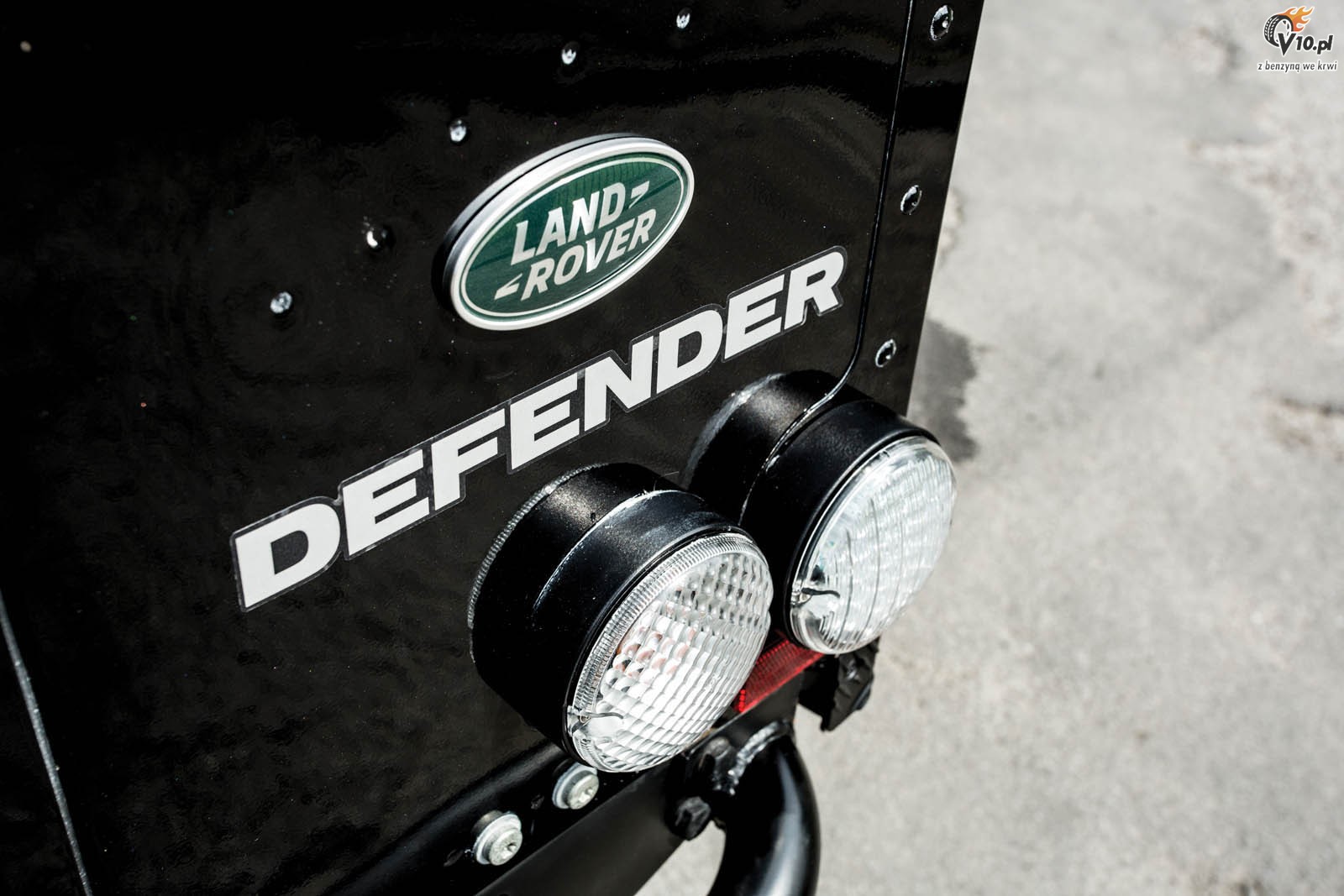 Land Rover Defender