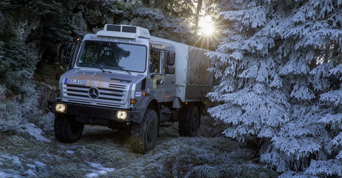 Mercedes Unimog U 4000