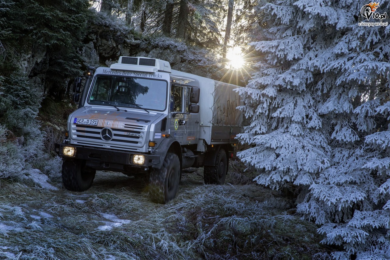 Mercedes Unimog U 4000