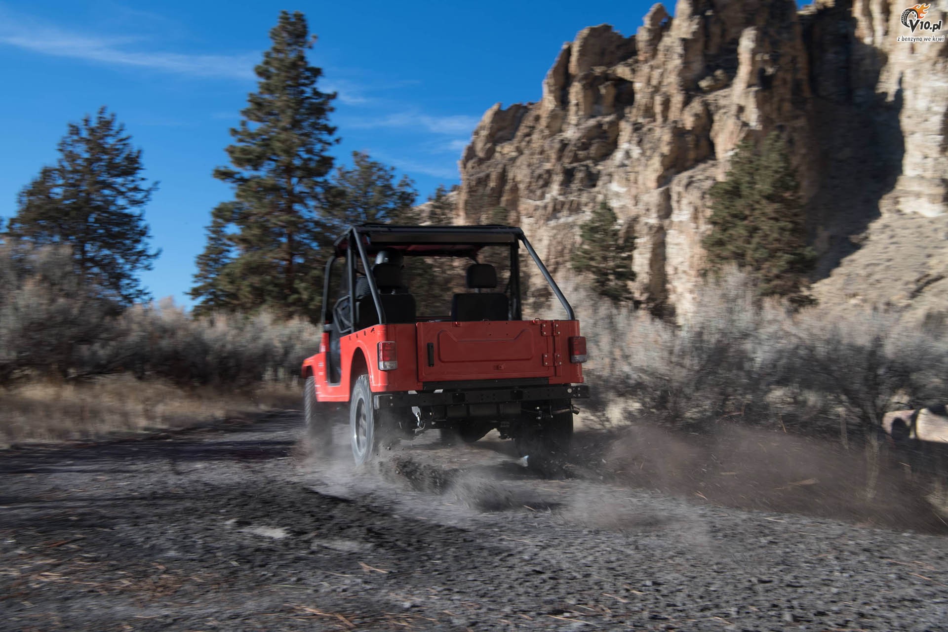 Mahindra Roxor