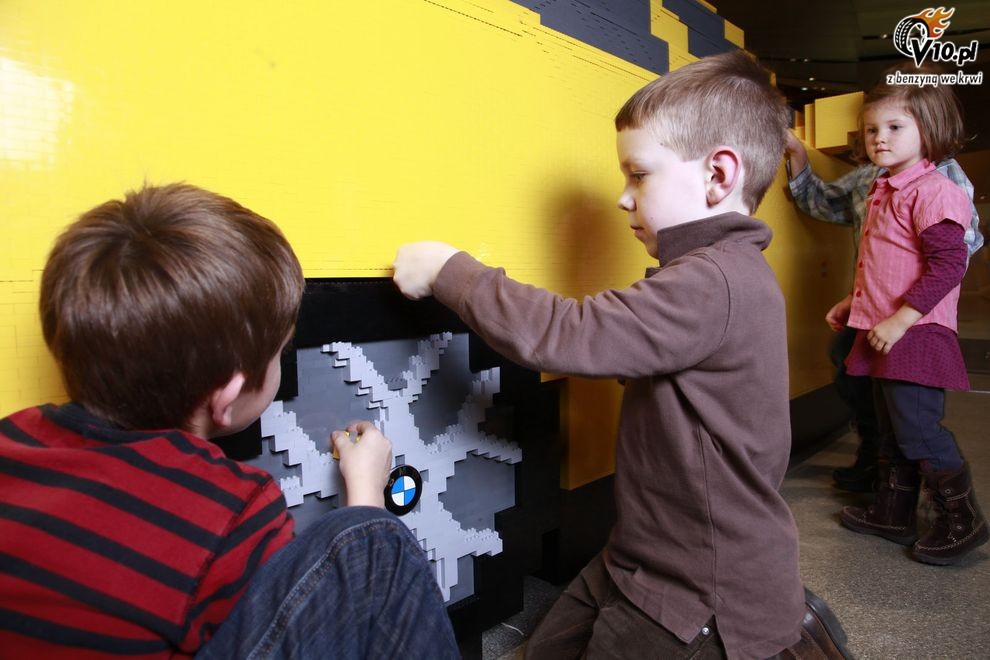 BMW X1 z klockw LEGO