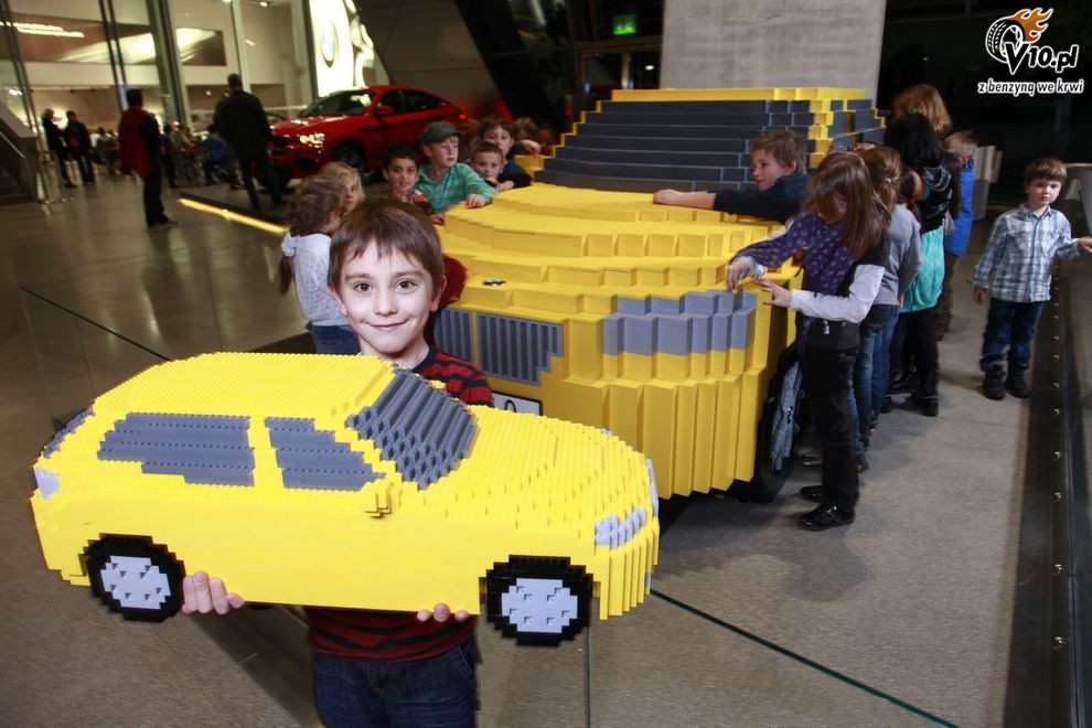 BMW X1 z klockw LEGO