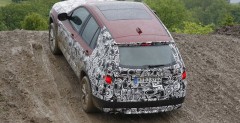 Nowe BMW X3 2011 - model zakamuflowany