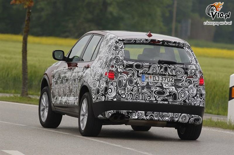 Nowe BMW X3 2011 - model zakamuflowany