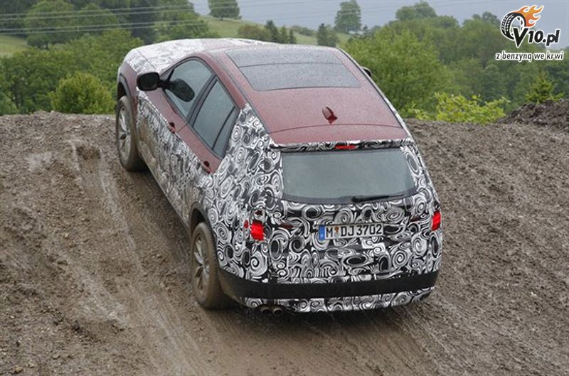 Nowe BMW X3 2011 - model zakamuflowany