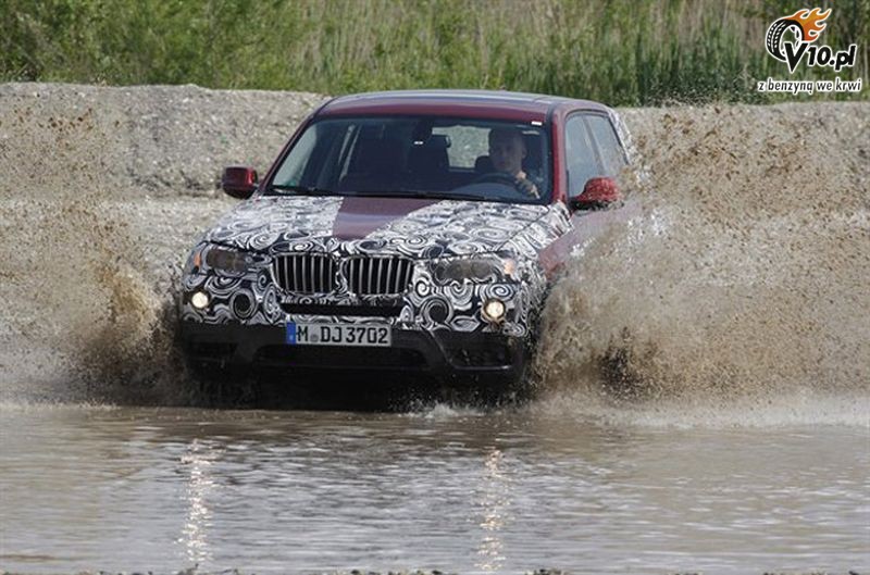 Nowe BMW X3 2011 - model zakamuflowany