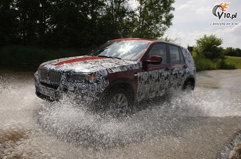 Nowe BMW X3 2011 - model zakamuflowany