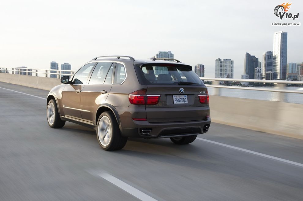 Nowe BMW X5 xDrive50i po face liftingu