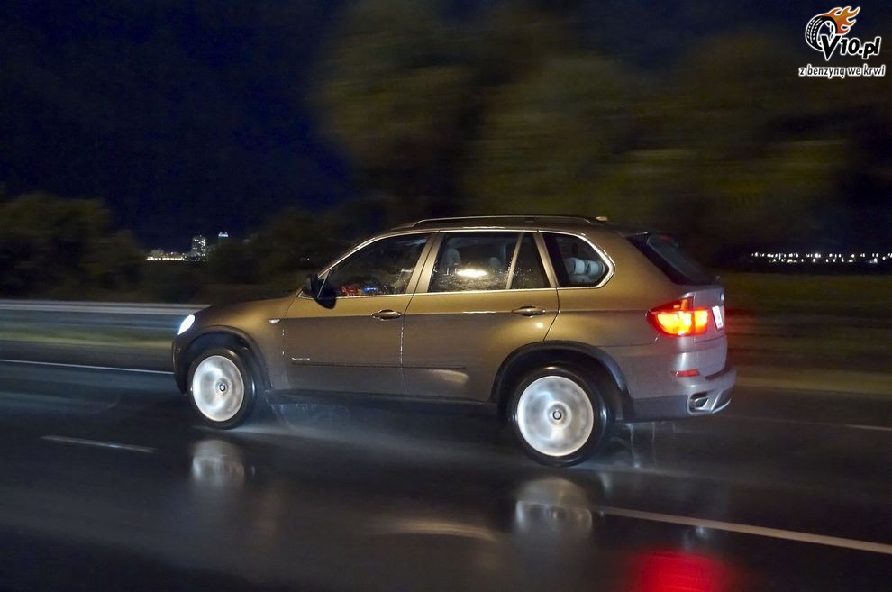 Nowe BMW X5 xDrive50i po face liftingu