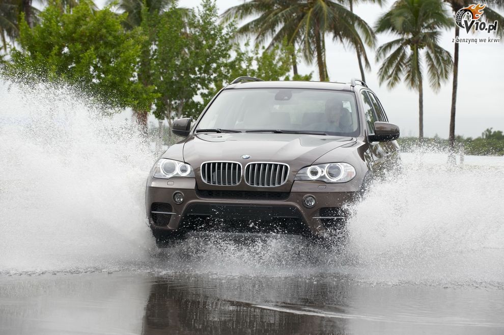 Nowe BMW X5 xDrive50i po face liftingu