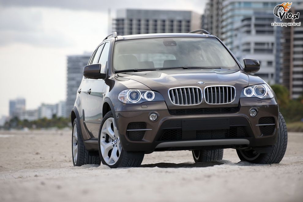 Nowe BMW X5 xDrive50i po face liftingu