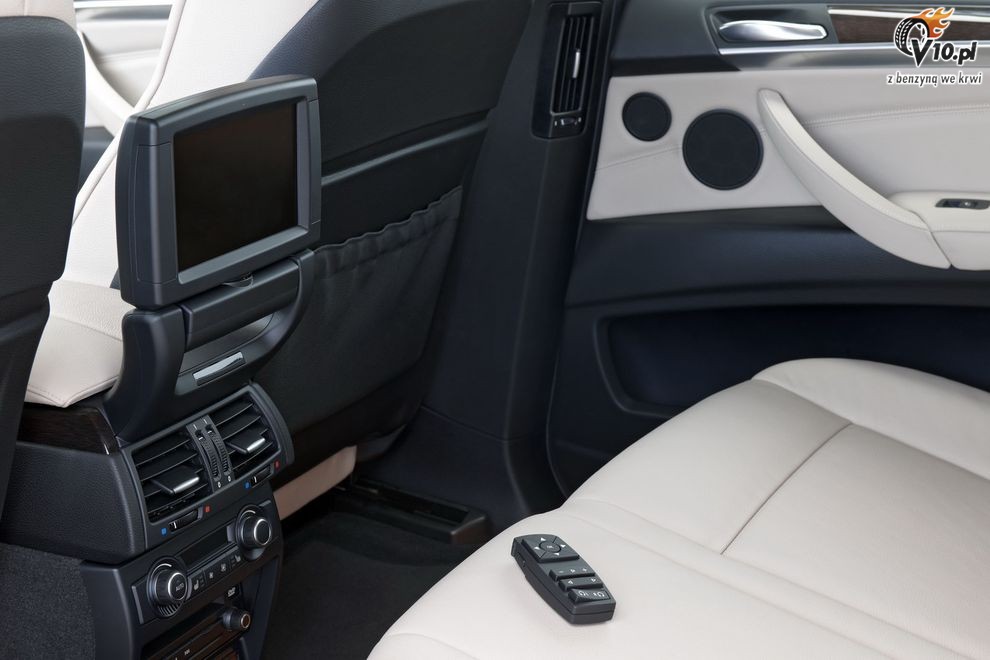 Nowe BMW X5 xDrive50i po face liftingu