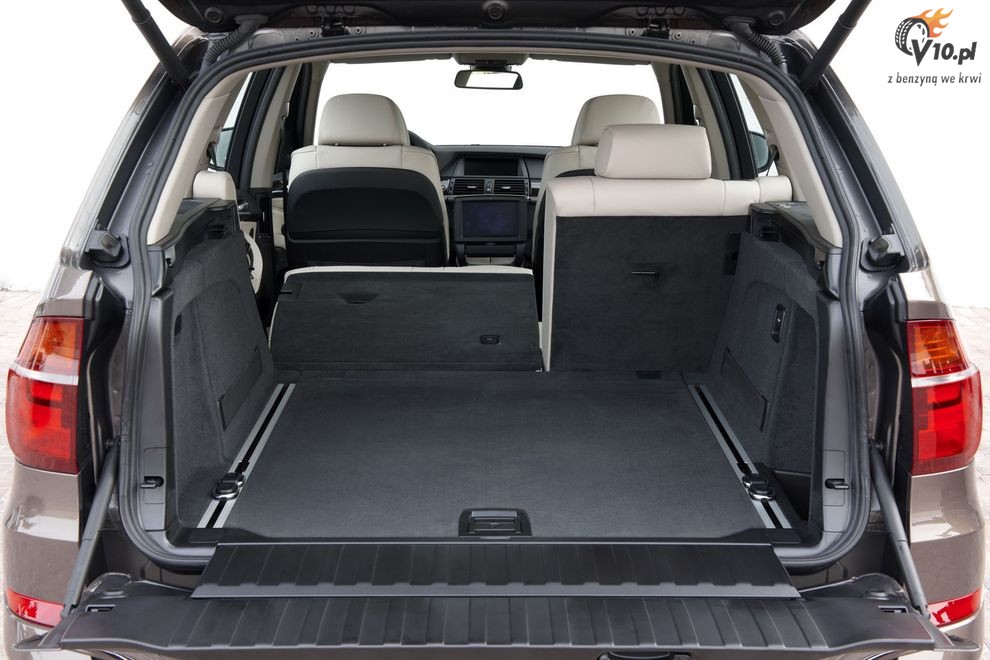 Nowe BMW X5 xDrive50i po face liftingu