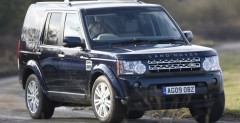 Land Rover Discovery 4 vs Toyota Land Cruiser 150