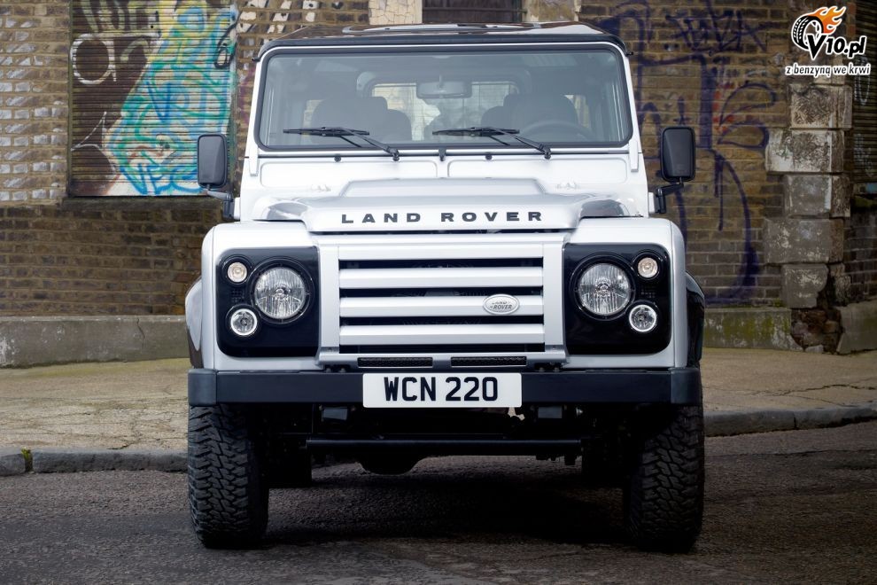 Land Rover Defender