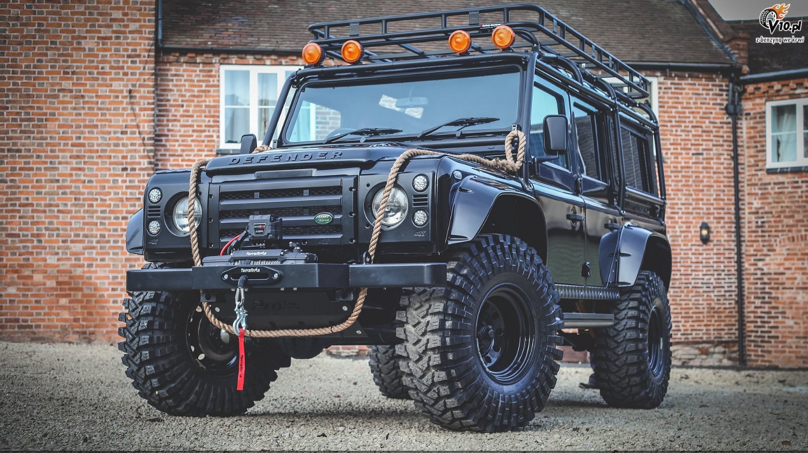 Land Rover Defender