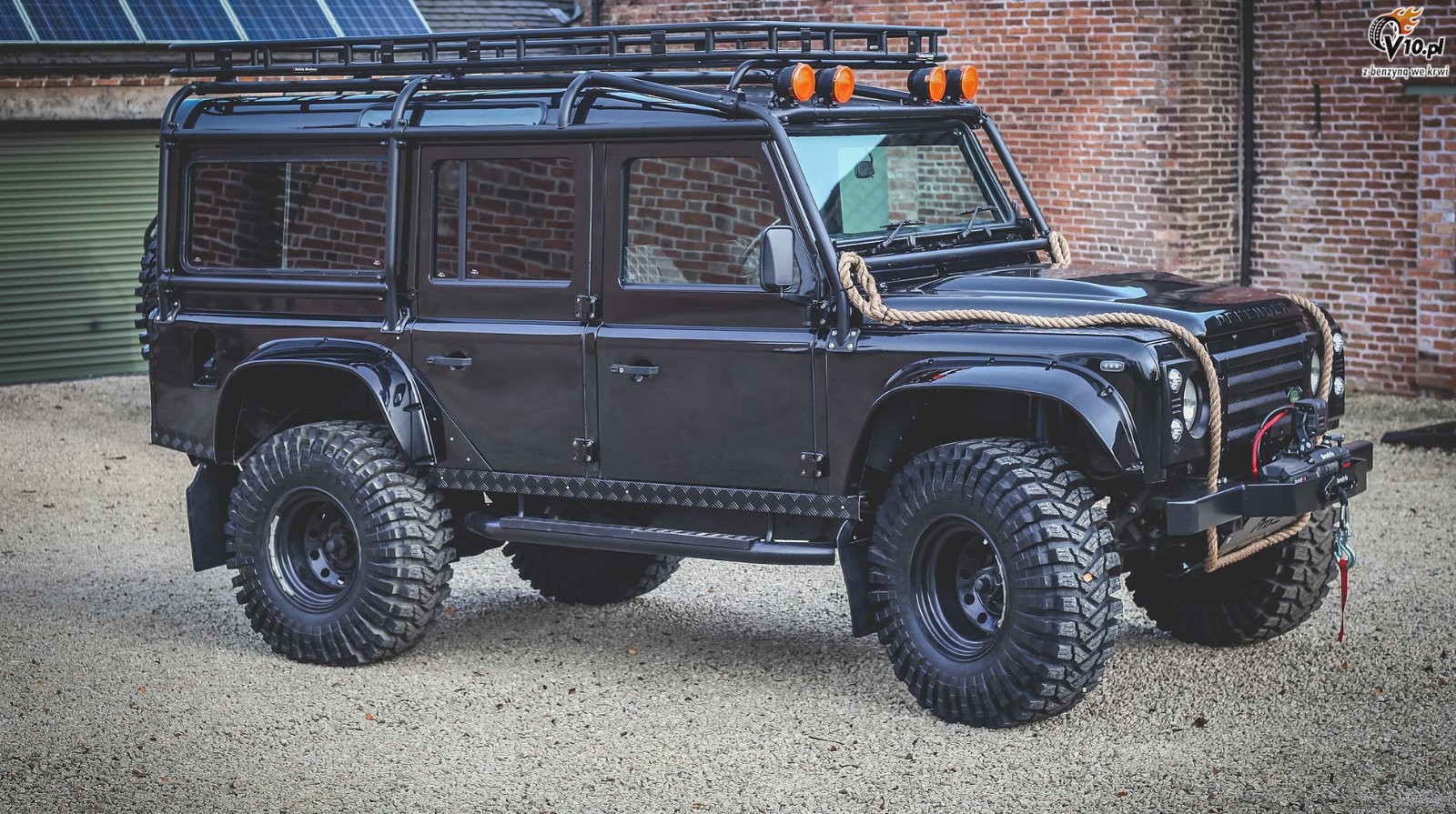 Land Rover Defender