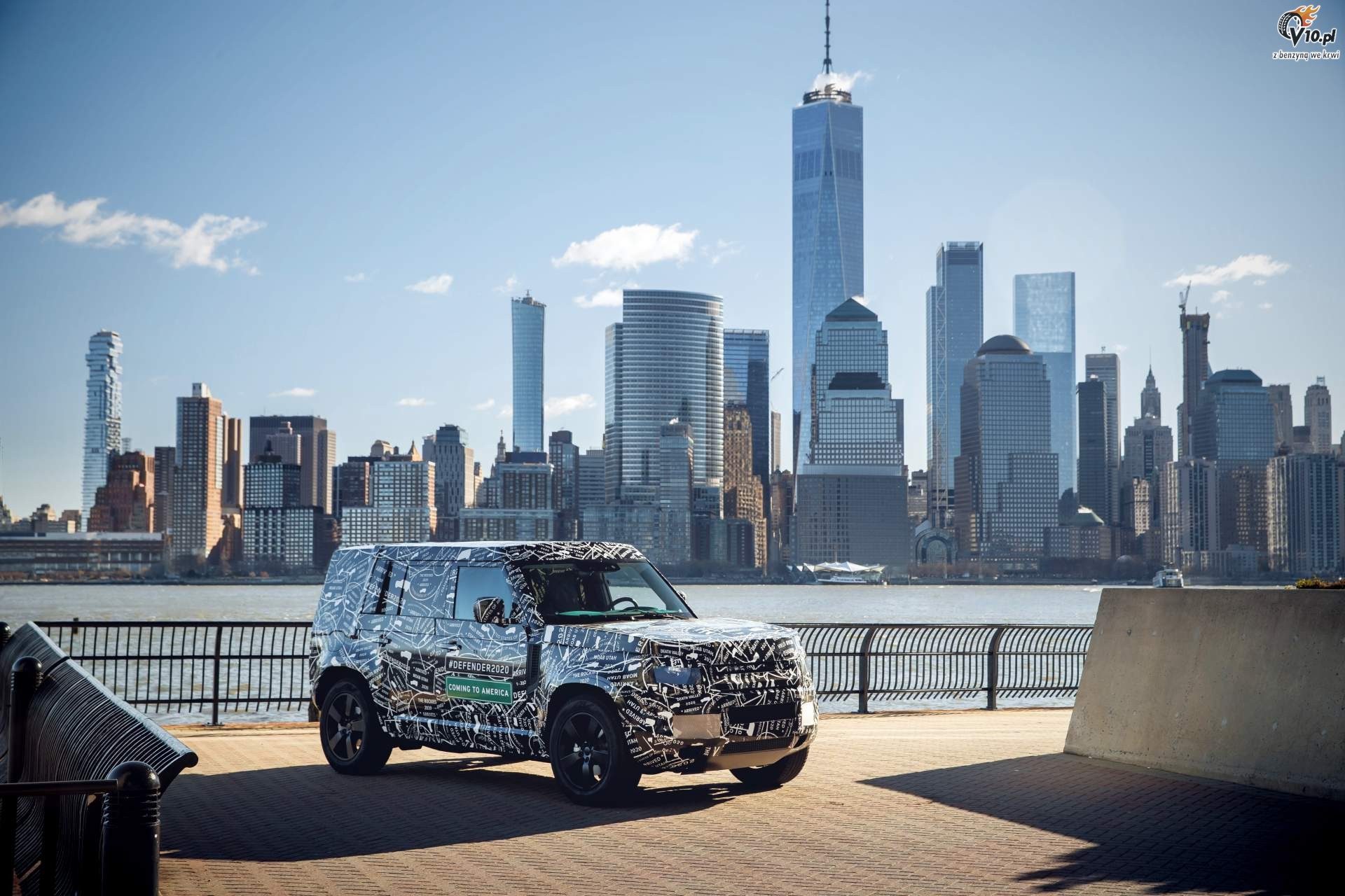 Nowy Land Rover Defender