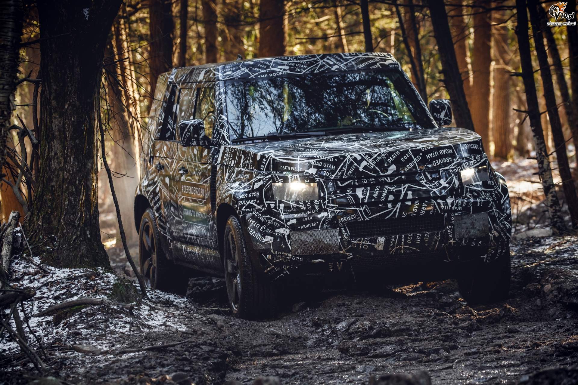 Nowy Land Rover Defender
