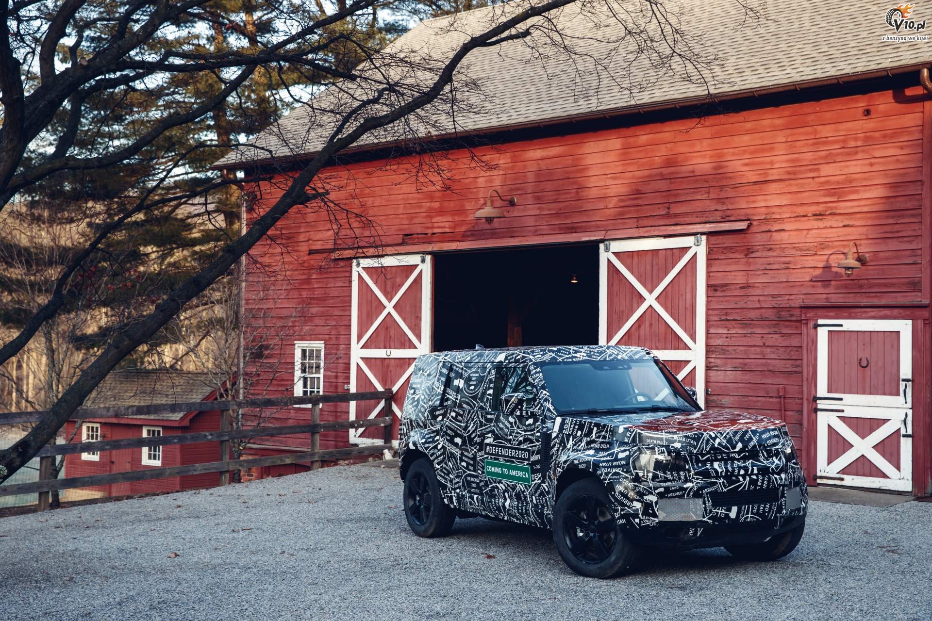 Nowy Land Rover Defender