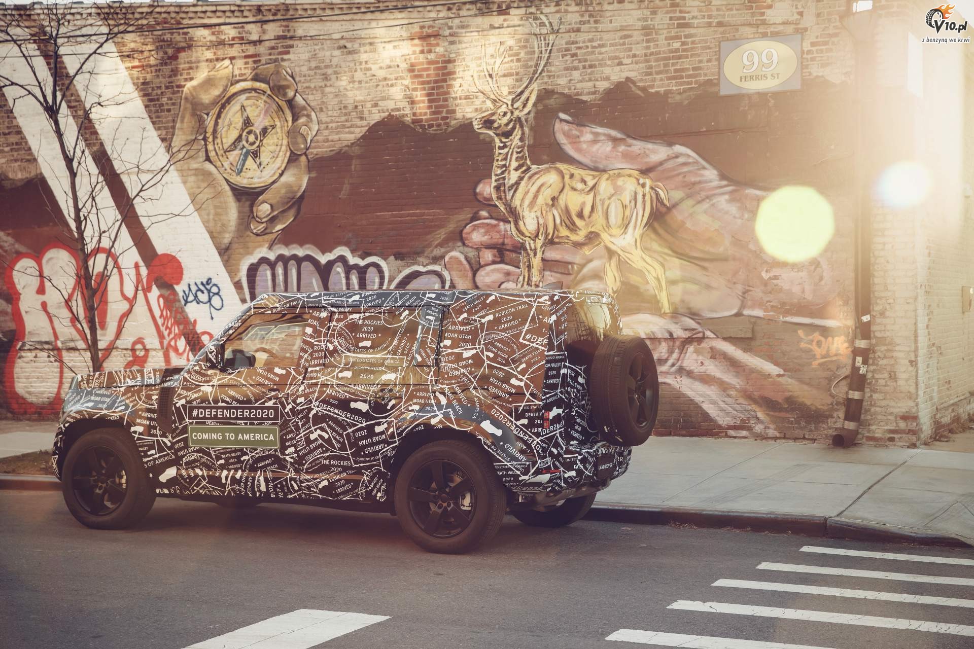 Nowy Land Rover Defender