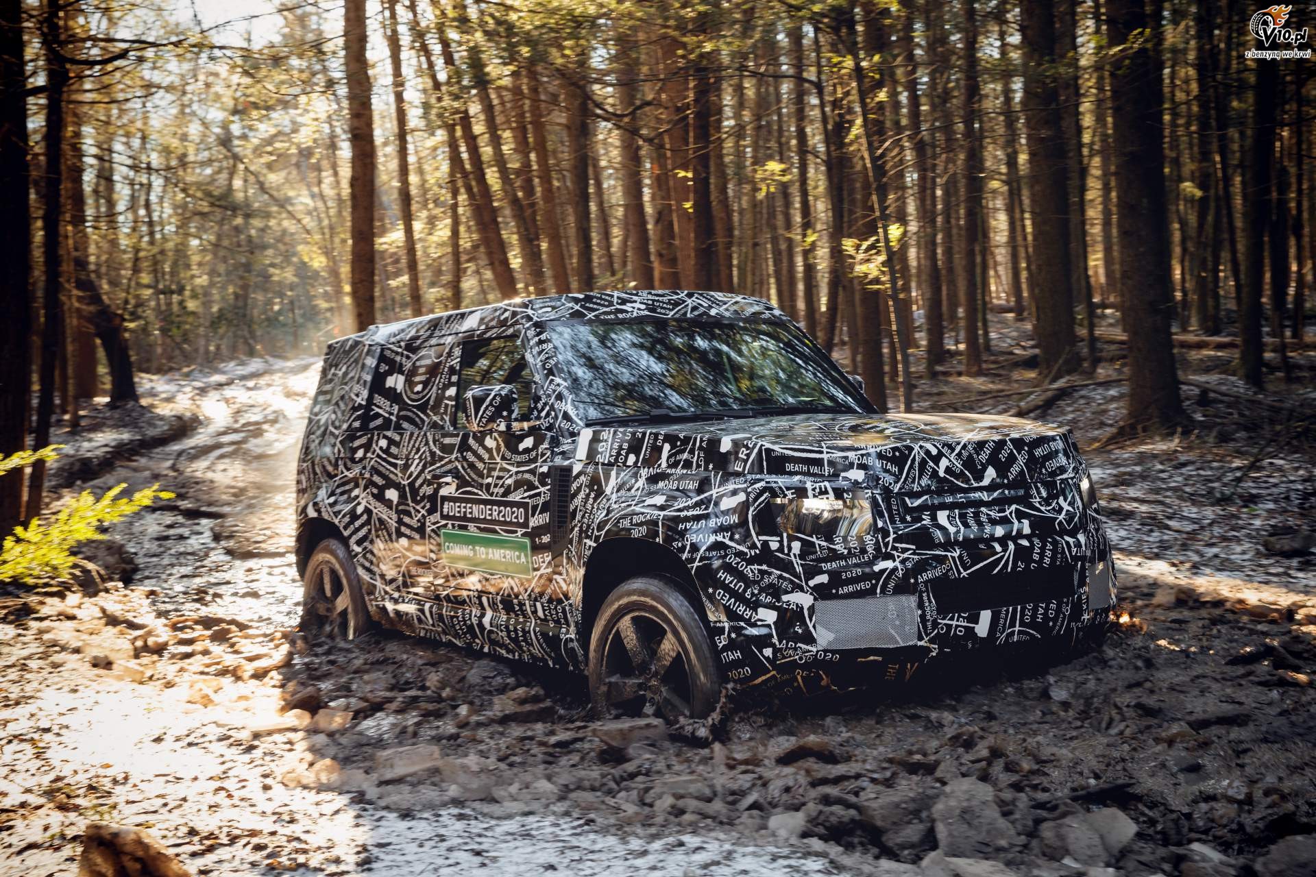 Nowy Land Rover Defender