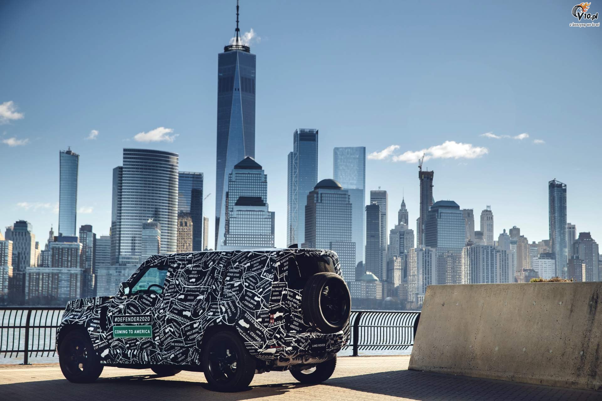 Nowy Land Rover Defender