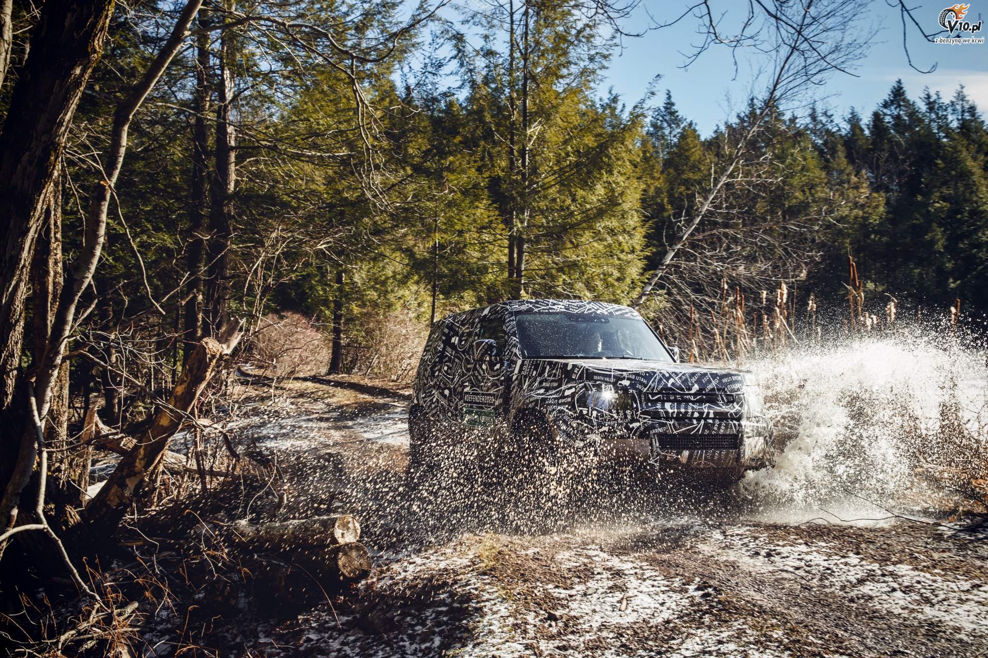 Nowy Land Rover Defender