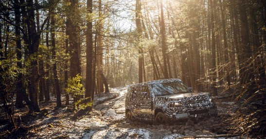 Nowy Land Rover Defender