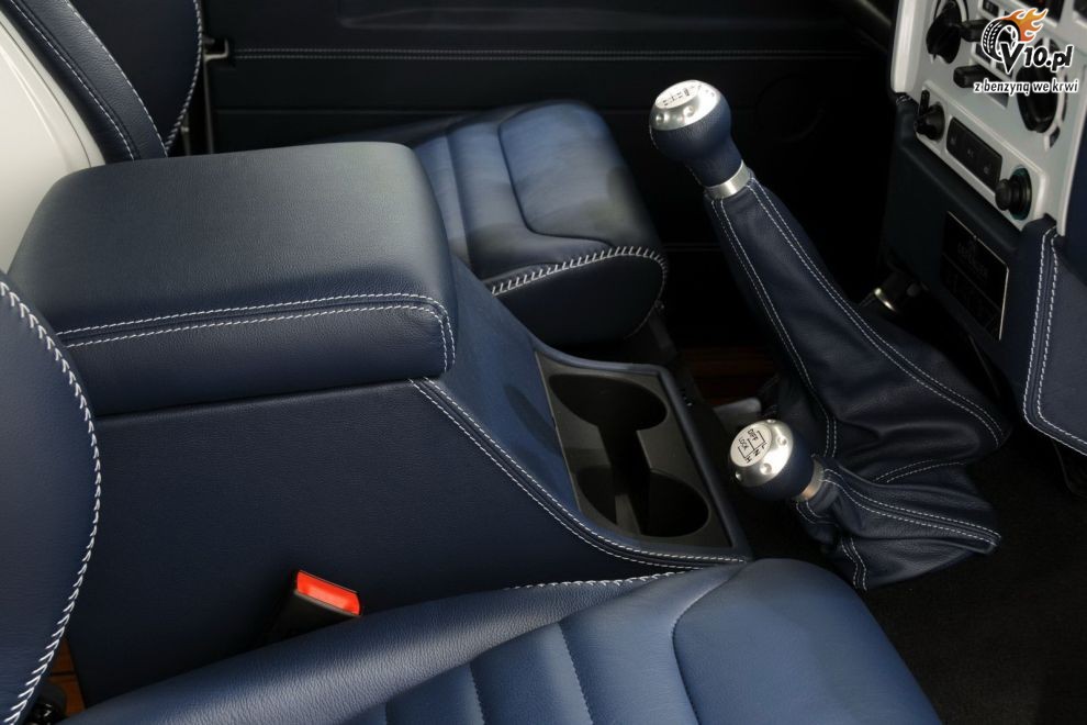 Land Rover Defender 90 Yachting Edition