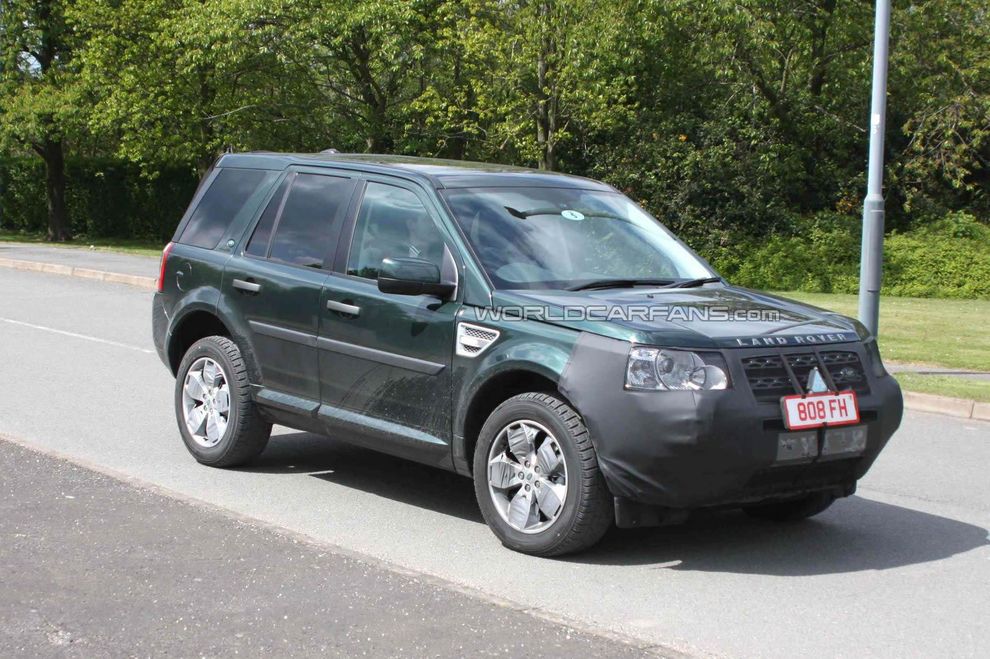 Nowy Land Rover Freelander 2 po face liftingu - zdjcie szpiegowskie