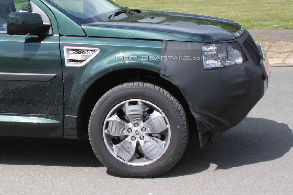 Nowy Land Rover Freelander 2 po face liftingu - zdjcie szpiegowskie