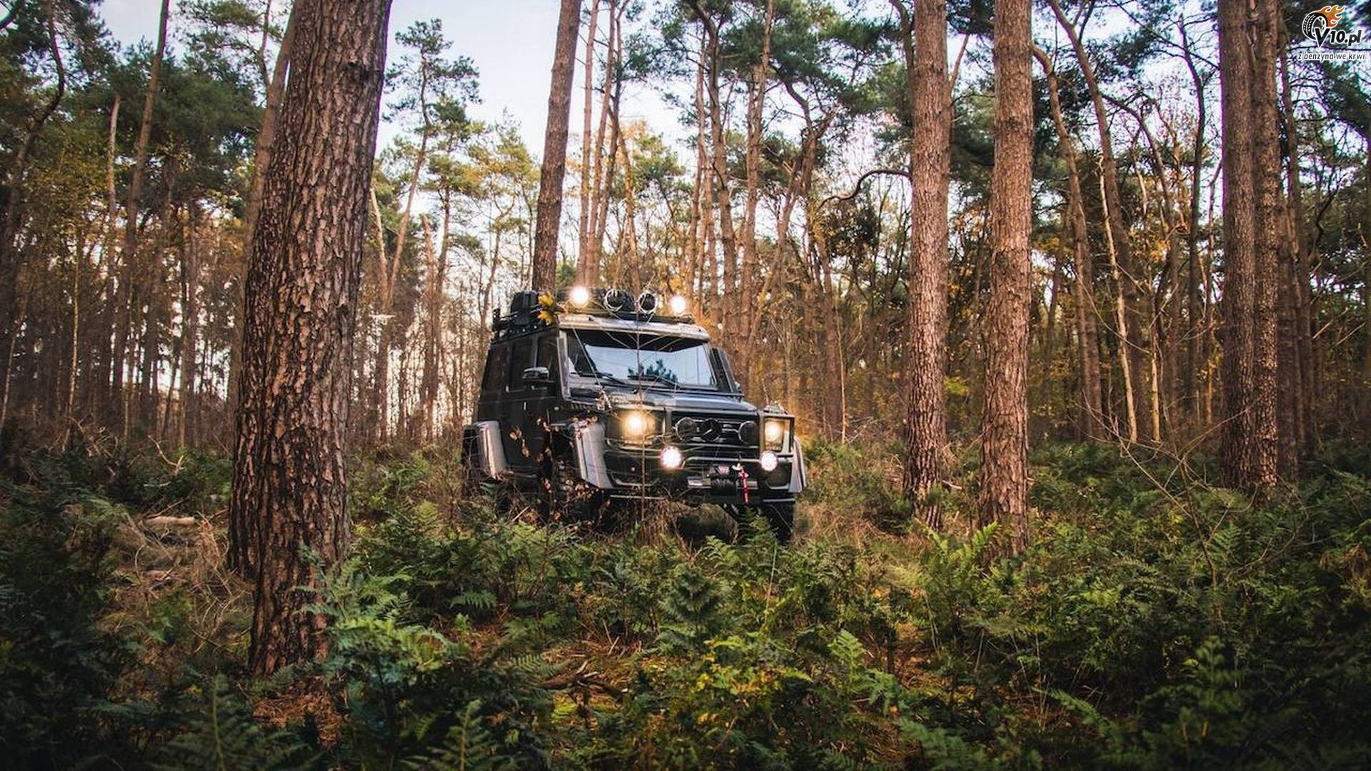 Jon Olsson i Mercedes G500 44²