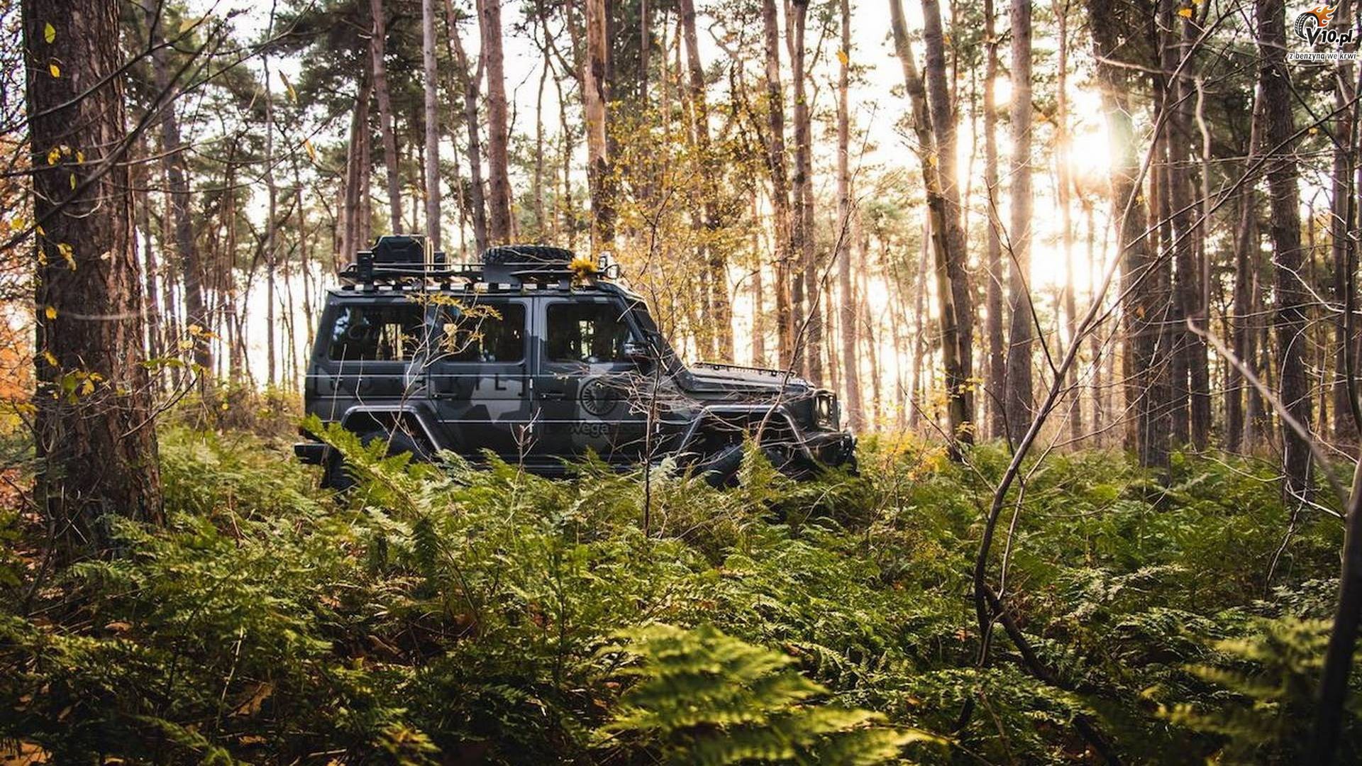 Jon Olsson i Mercedes G500 44²