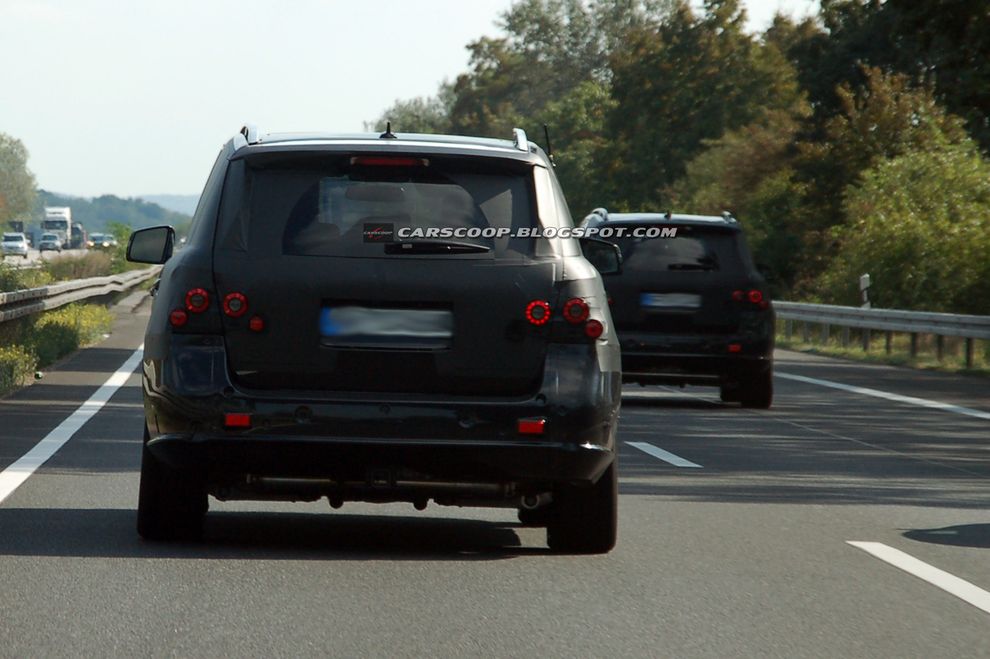 Nowy Mercedes ML 2011 - zdjcie szpiegowskie