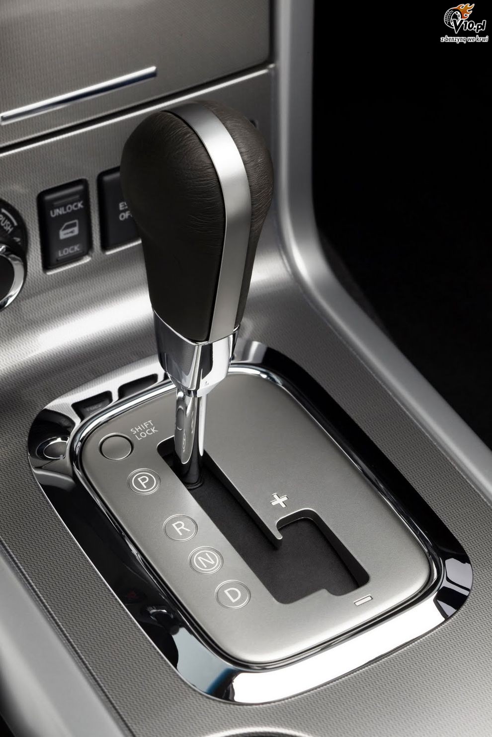 Nowy Nissan Pathfinder Navara 2010 po face liftingu