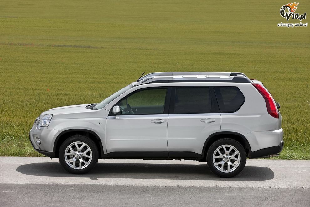 Nowy Nissan X-Trail 2010 po face liftingu - wersja europejska