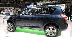 Nowa Toyota RAV4 2010 po face liftingu - Geneva Motor Show 2010