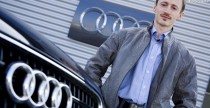 Adam Maysz obok Audi Q7