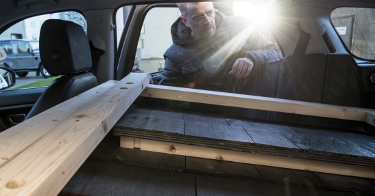 Świąteczna chatka Land Rovera