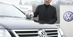 Leo Beenhakker i jego VW Touareg