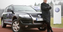 Leo Beenhakker i jego VW Touareg