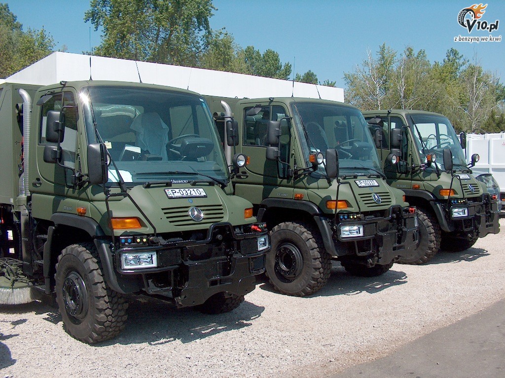 Mercedes unimog u400 #6