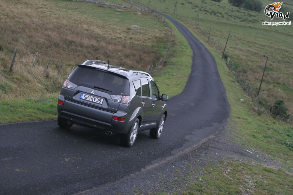 Mitsubishi Outlander II