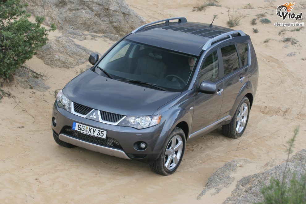 Mitsubishi Outlander II