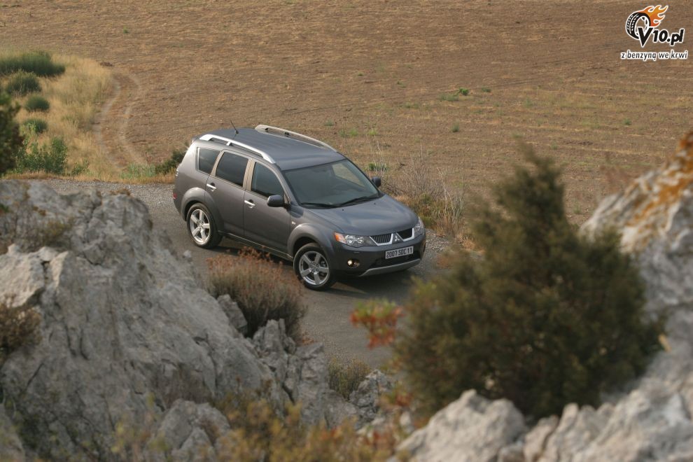 Mitsubishi Outlander II