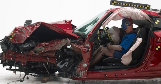 Ford Mustang 2016 crash test