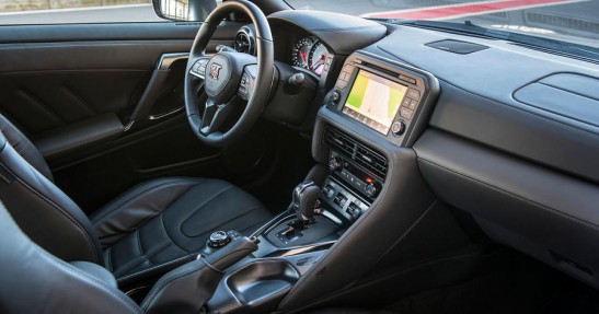 Nissan GT-R 2016